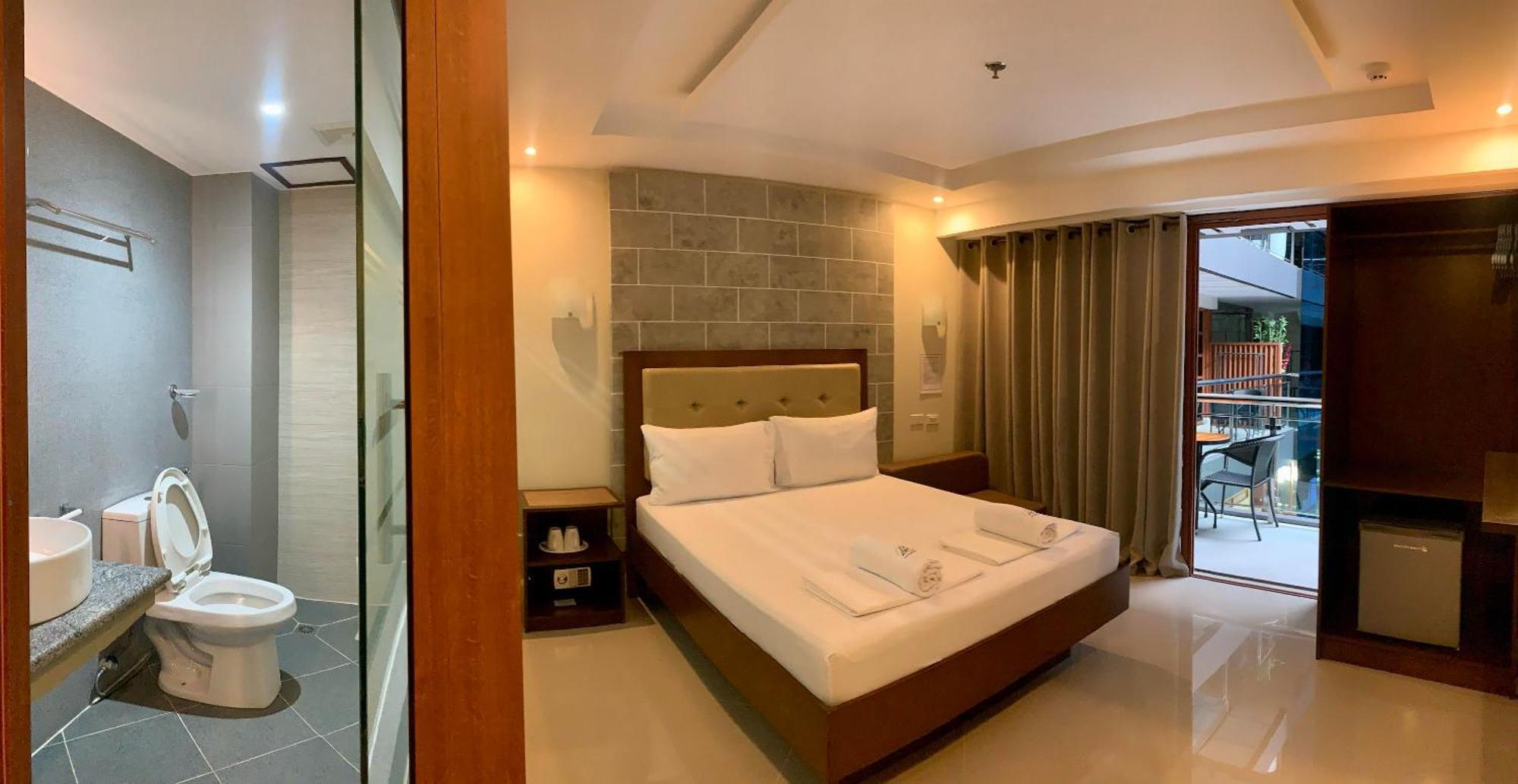 Panglao Alona Suites Bolod  Extérieur photo